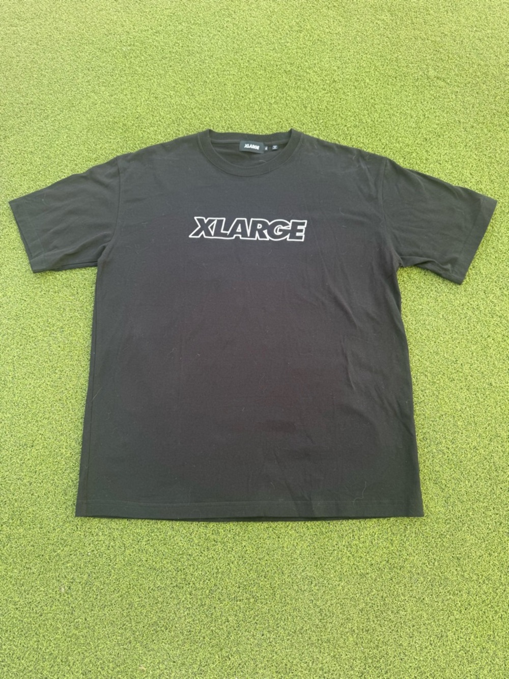 RARE DESIGNER JAPANESE X-LARGE SKATER 2000s VINTAGE STITCHED SPELL-OUT TEE